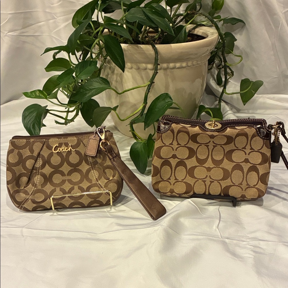 Coach Signature Turnlock Large Brown Wristlet with Leather Trim (ABBA) - Picture 10 of 12